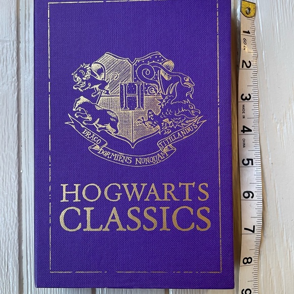 Harry Potter Hogwarts Classics Book Set of 2 Quidditch & Tales of Beedle Bard - Picture 3 of 8